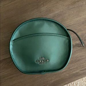 Coach canteen crossbody bag in mermaid green